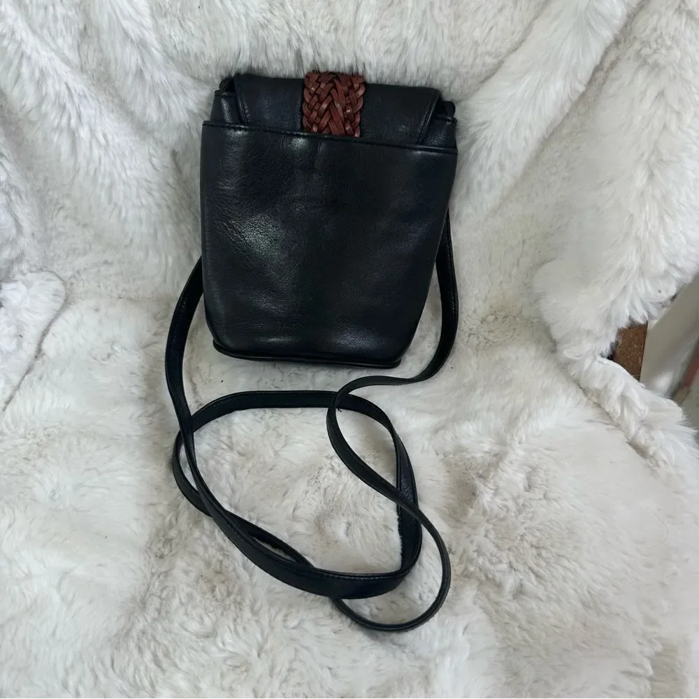Vintage Brighton Black Brown Leather Flower Adorn Saddle Bucket Crossbody Bag